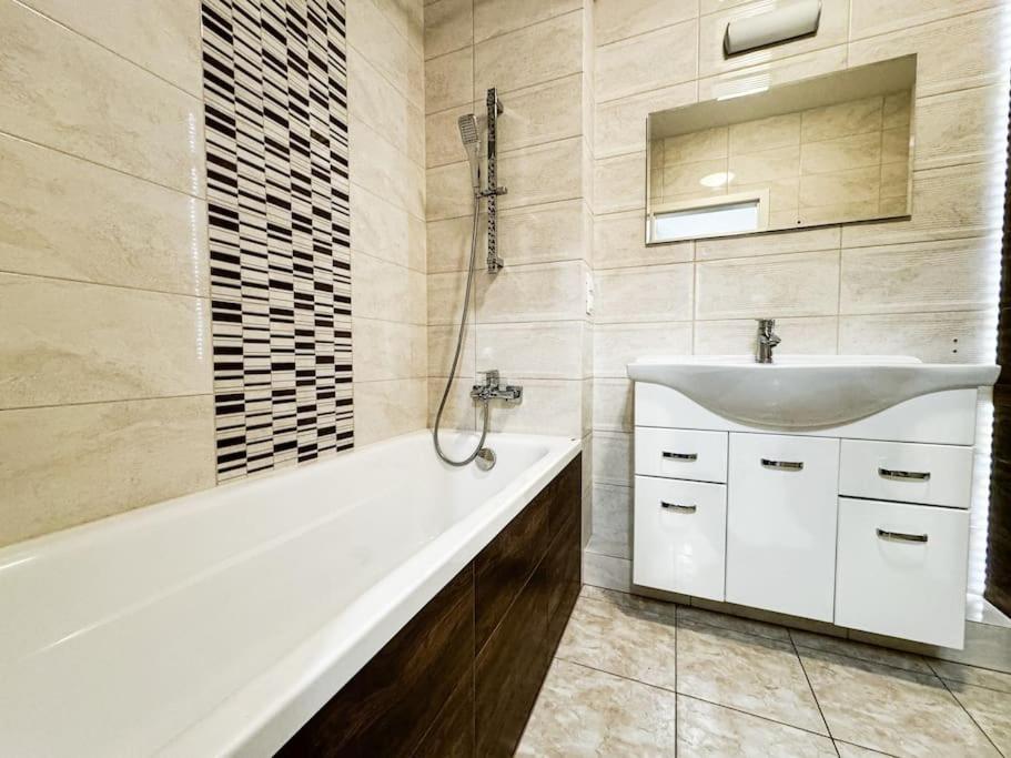 Apartament 201 Sloneczna Klecina Wroclaw Luaran gambar